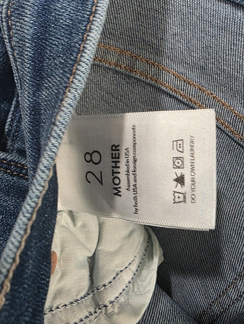New! Mother The Weekender Fray Boot Cut Jeans - Picture 6 of 8